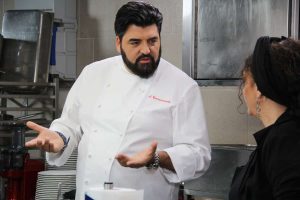 Cucine da incubo in chiaro su Tv8: al via la nuova stagione con Antonino Cannavacciuolo