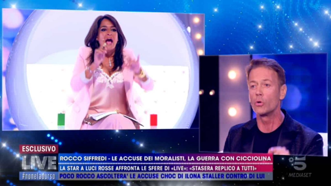 Live, Aida Nizar imbarazza Rocco Siffredi: video Mediaset 15 maggio 2019