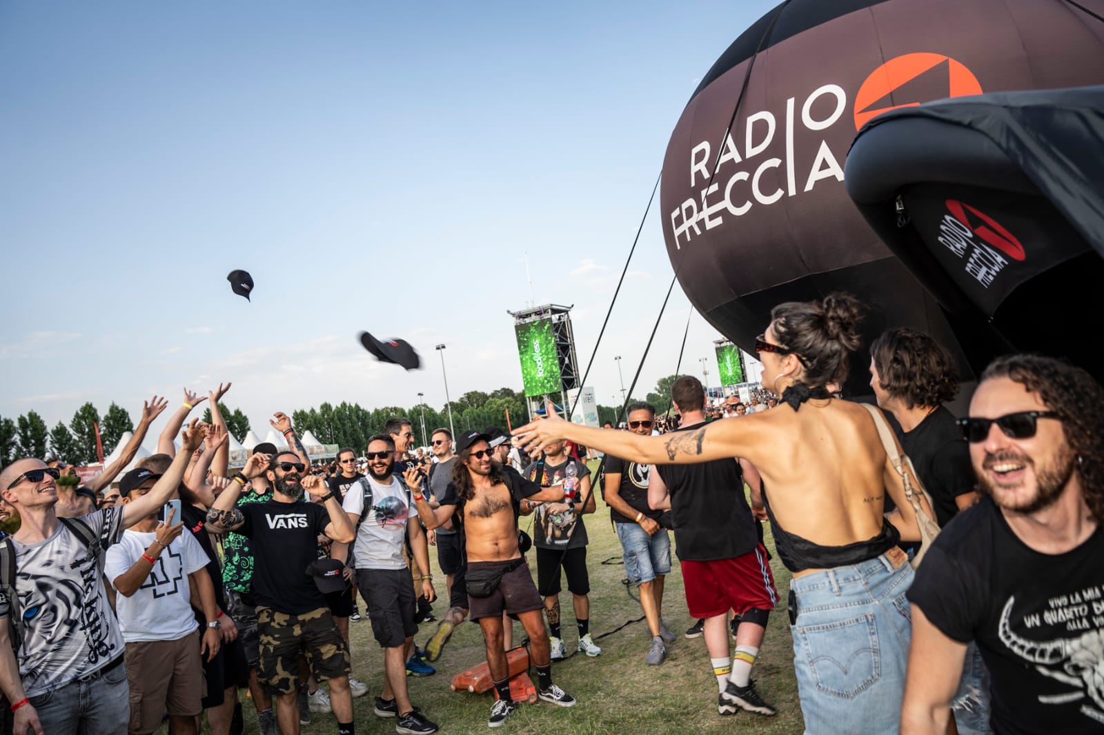 Radiofreccia: Una schitarrata rock per gli 8 anni della Radio del Gruppo RTL