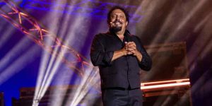 Ma... diamoci del tour! In Europa, lo show di Enrico Brigano in prima serata su Rai2