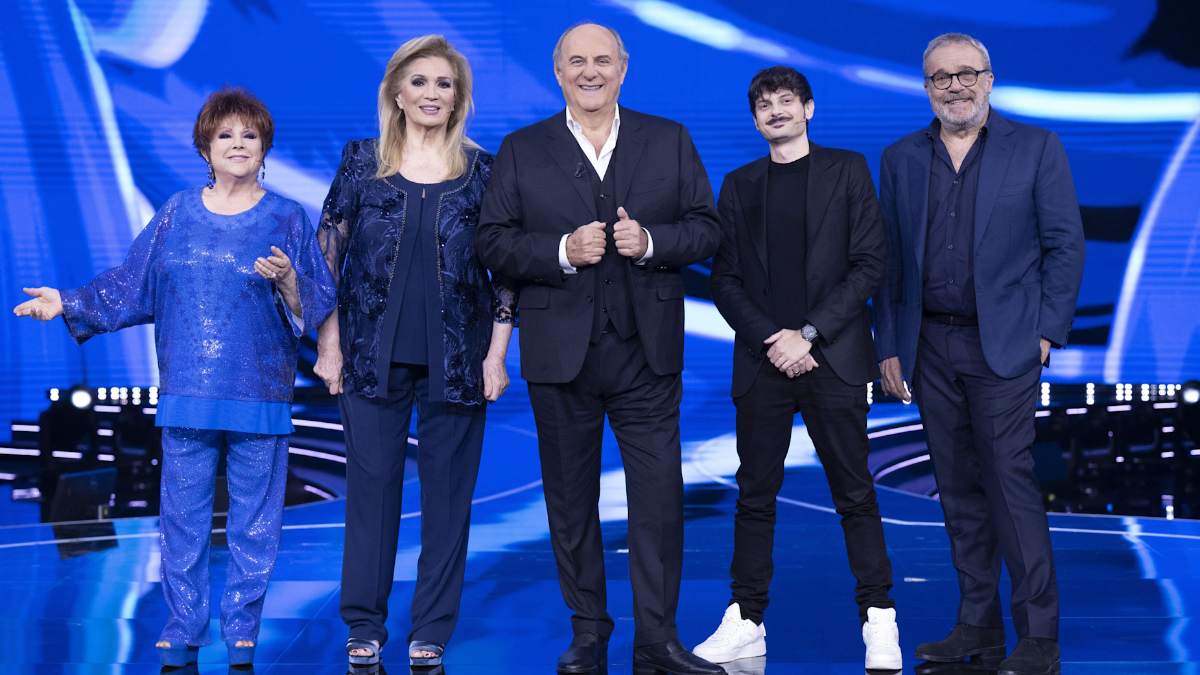 Io Canto Senior 2025: conduttore, giurati, coach e quando in tv della nuova edizione