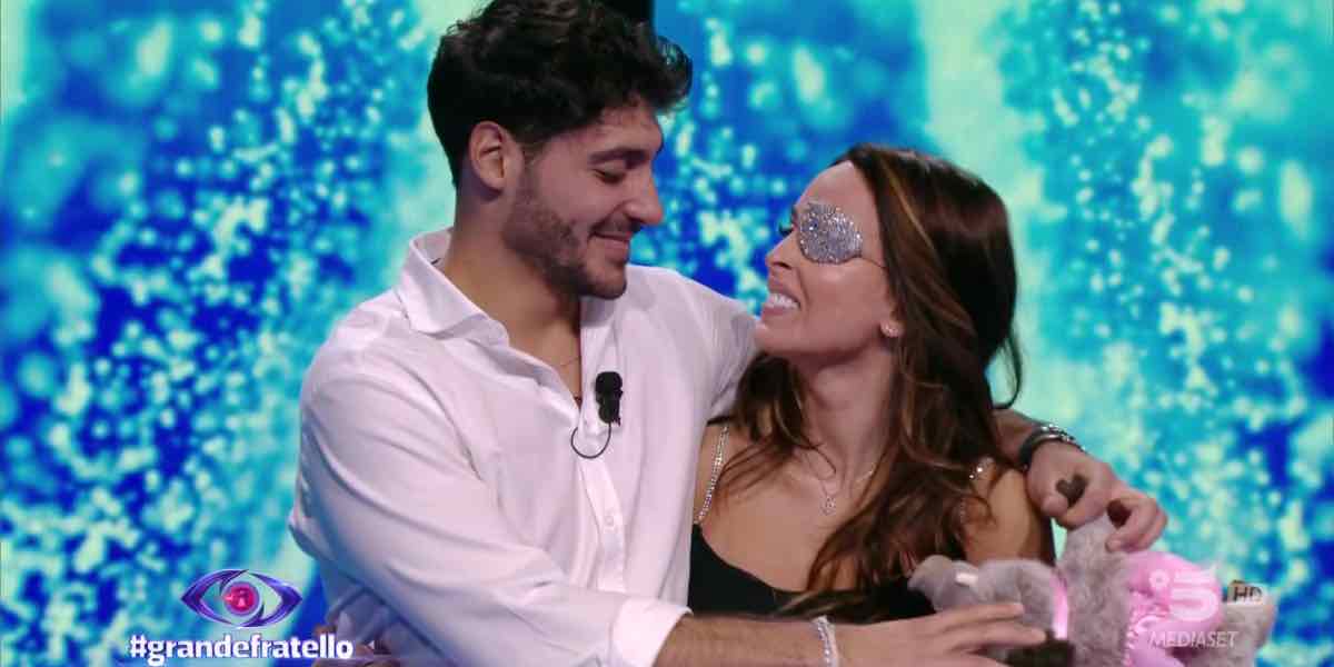 Grande Fratello, Javier riabbraccia l’amica Gessica Notaro: “Per me è una sorella più grande” | Video Mediaset