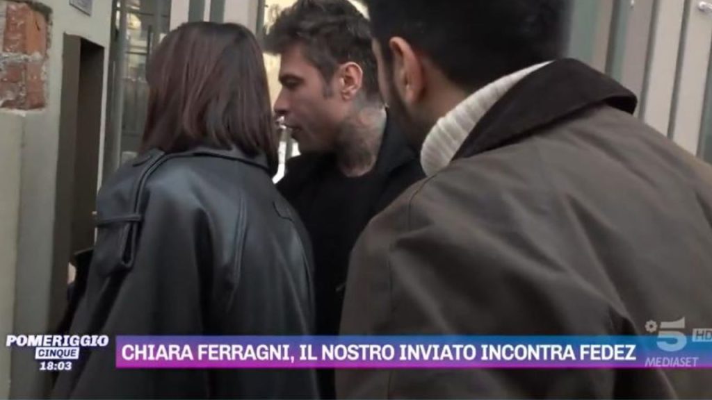 Fedez ai microfoni di Pomeriggio 5