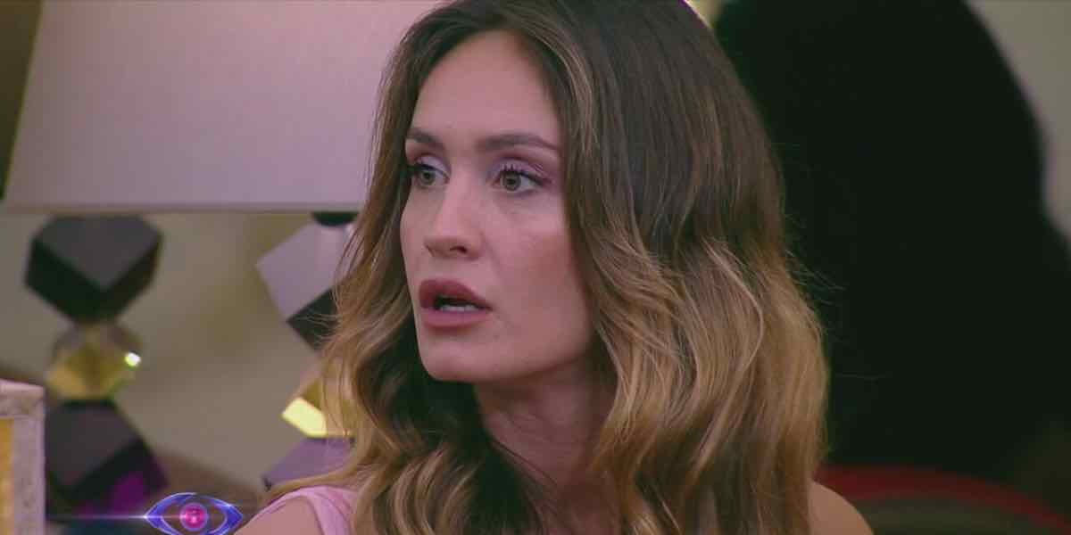 Grande Fratello, Helena sul passato e famiglia: la sorpresa della sorella | Video Mediaset